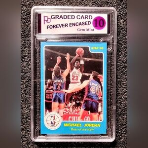 Michael Jordan Chicago Bulls HOF Vintage Basketball Rookie Card. Graded 10 Gem